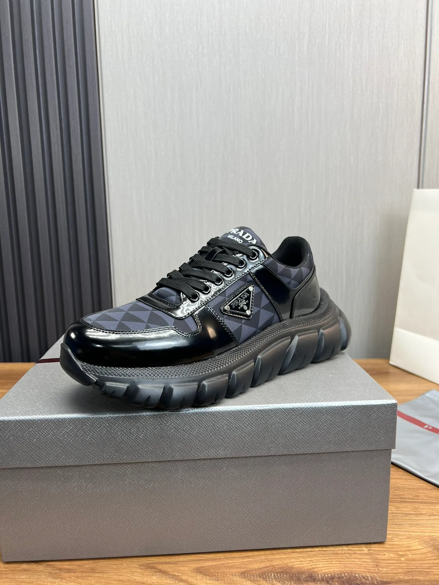 Men's shoes 💰560💰 [PRADA] Men's shoes are popular in the counter, official website is synchronized, 1 high-quality shipment ✔️Original cowhide + cowhide lining, 1🆚1 replica, original sole, 38-45 (45 customized, non-refundable)